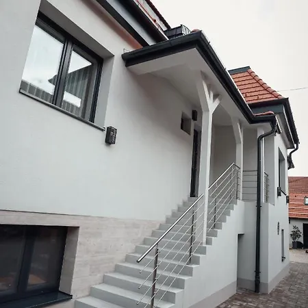 Bed & Breakfast Lumen Gasztropanzio 4*