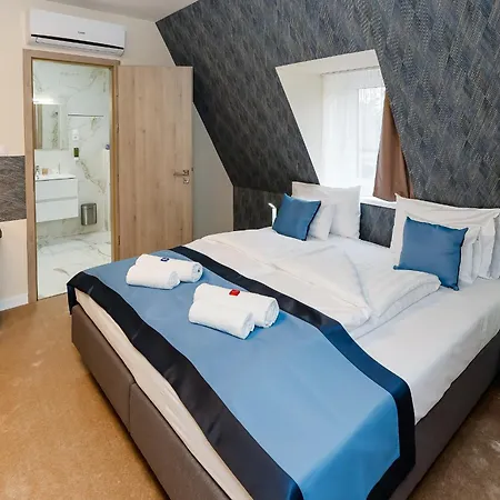 Lumen Gasztropanzio Oda ve Kahvaltı 4*