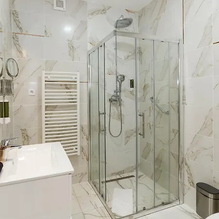 Lumen Gasztropanzio Oda ve Kahvaltı Eğri