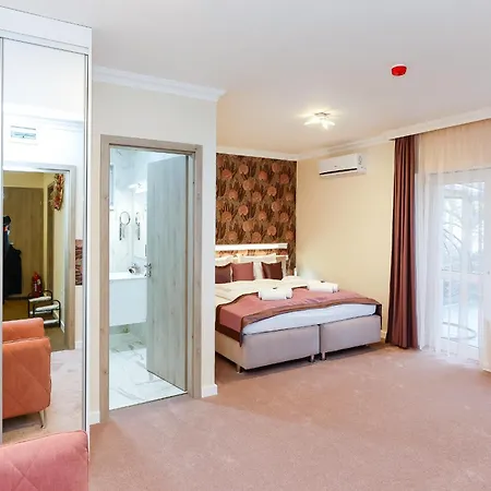 Bed & Breakfast Lumen Gasztropanzió Eger