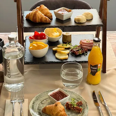 Bed & Breakfast Lumen Gasztropanzio Eger